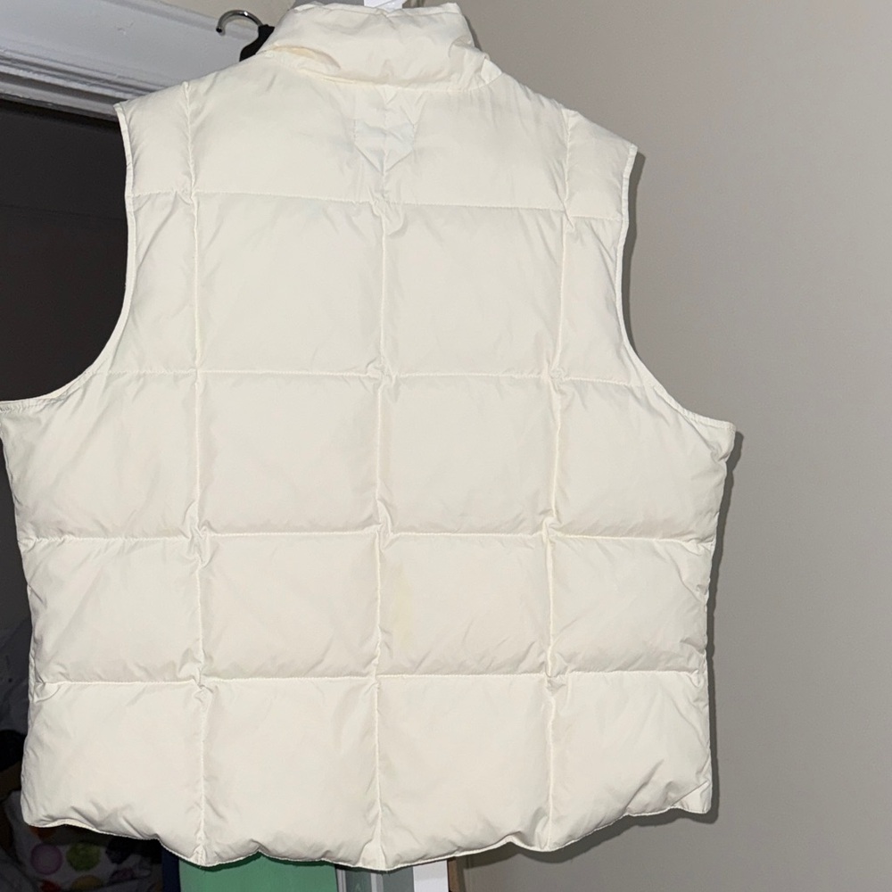 Lands' End Women's Ivory Puffer Vest - Picture 7 of 12